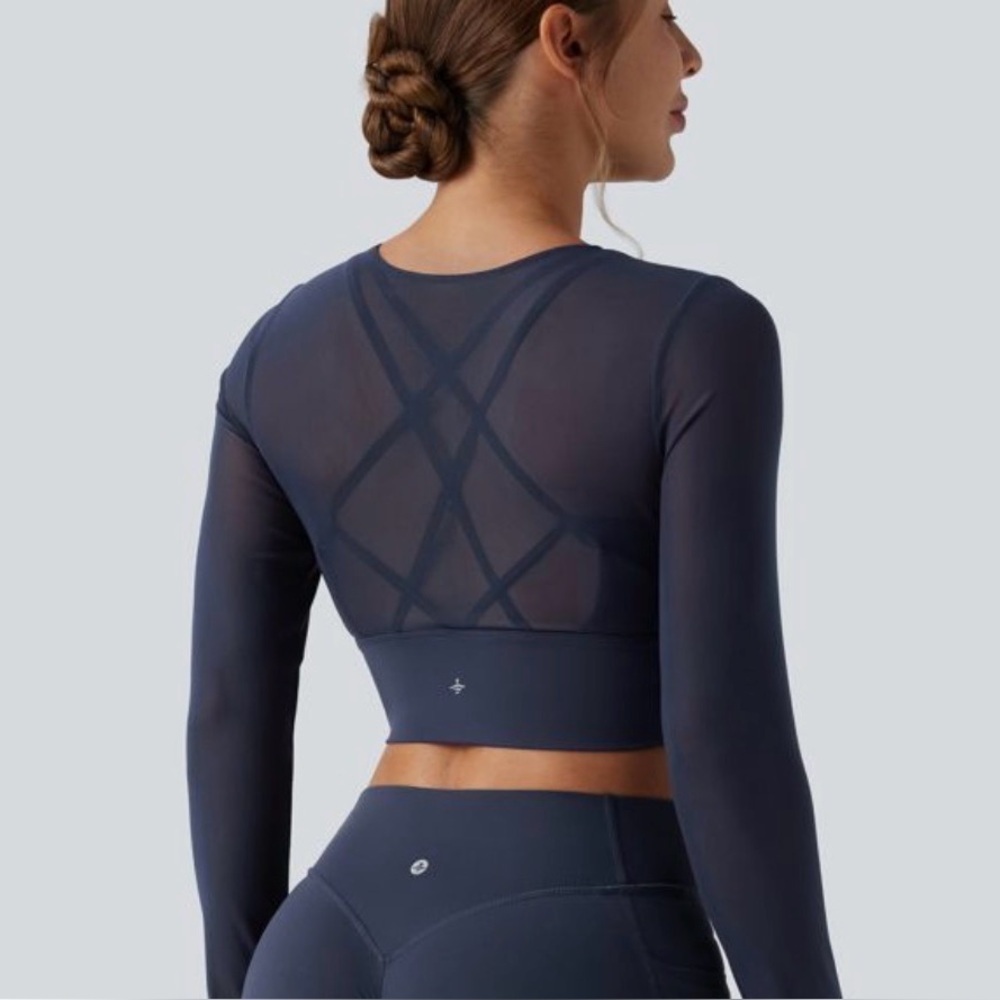 HALARA Contrast Mesh Long Sleeve Thumb Hole 2-in-1 Cropped Yoga Sports Top - Picture 2 of 7